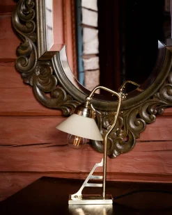 Bordslampa mässing - Modell 1900 med benvit skärm