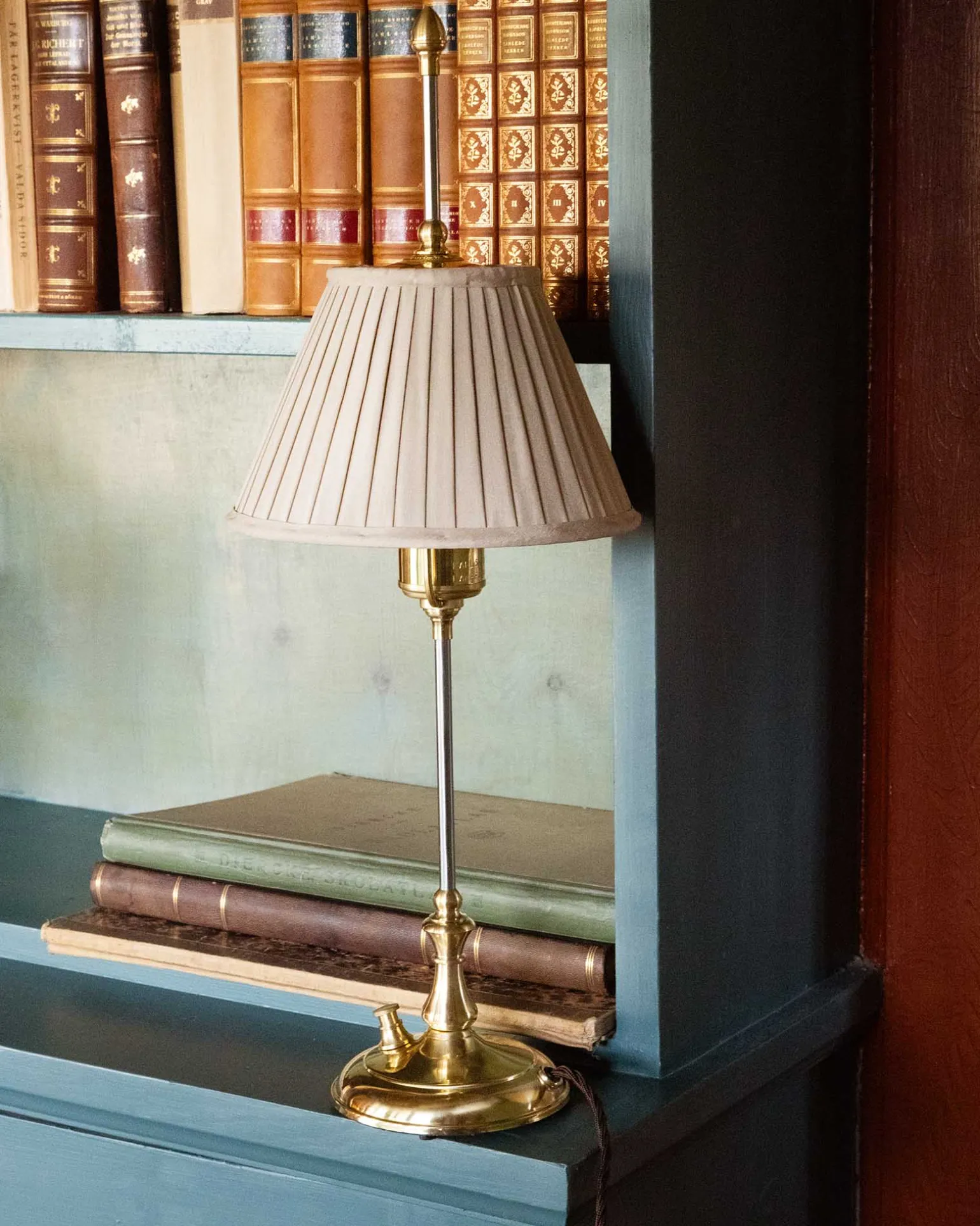 Bordslampa - Stiernstedt mässing, beige skärm