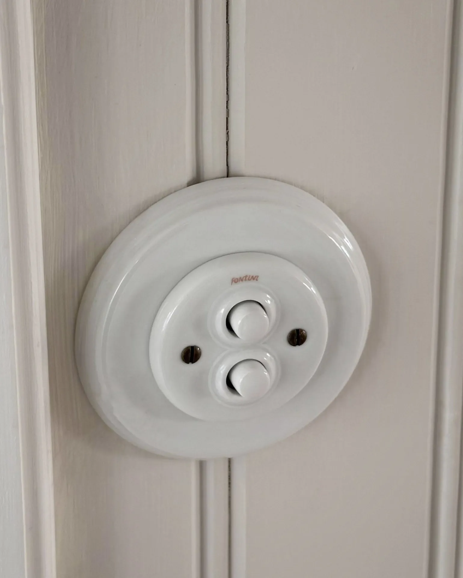 Dimmer - Dubbel tryckknapp vitt porslin