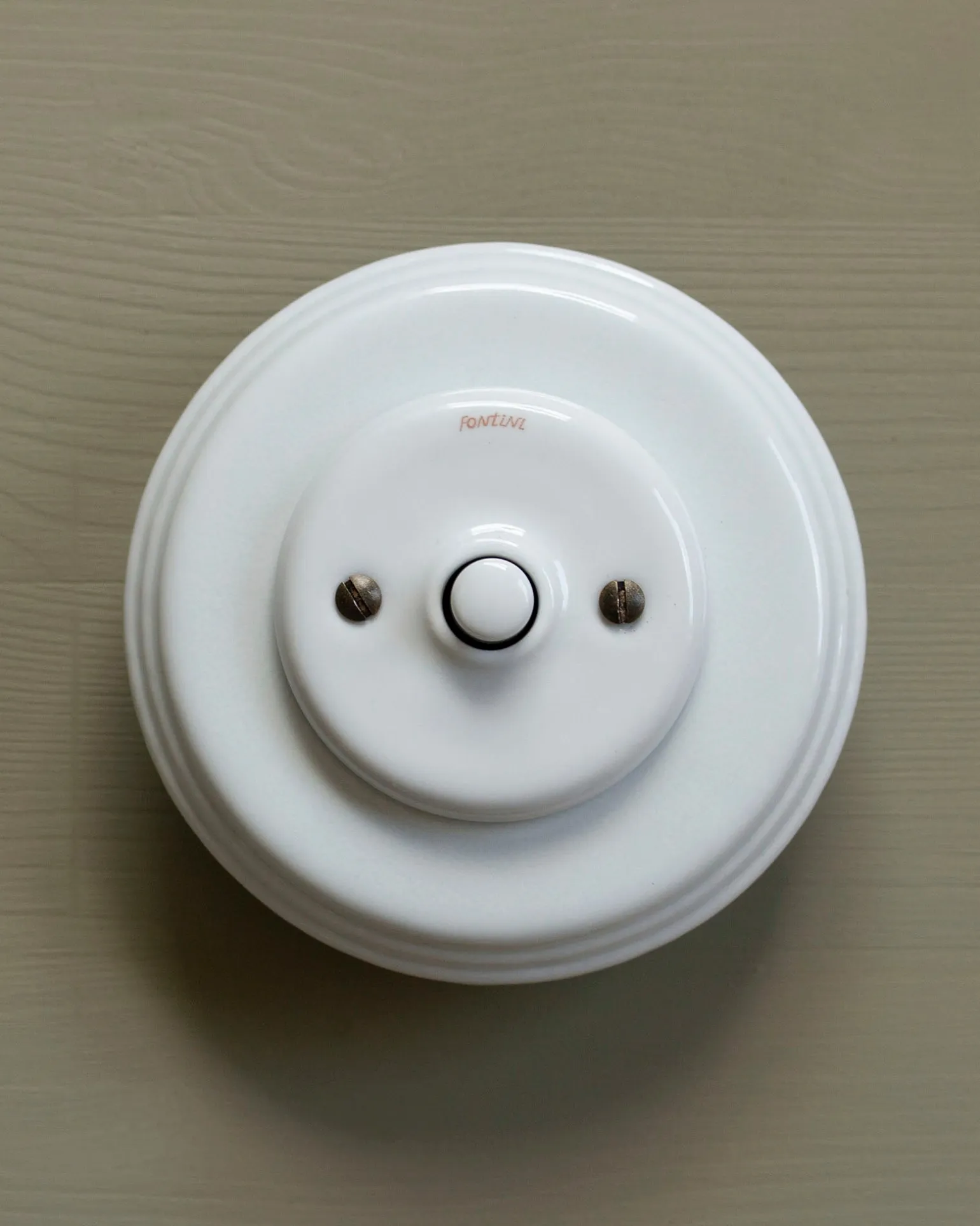 Dimmer - Enkel tryckknapp vitt porslin