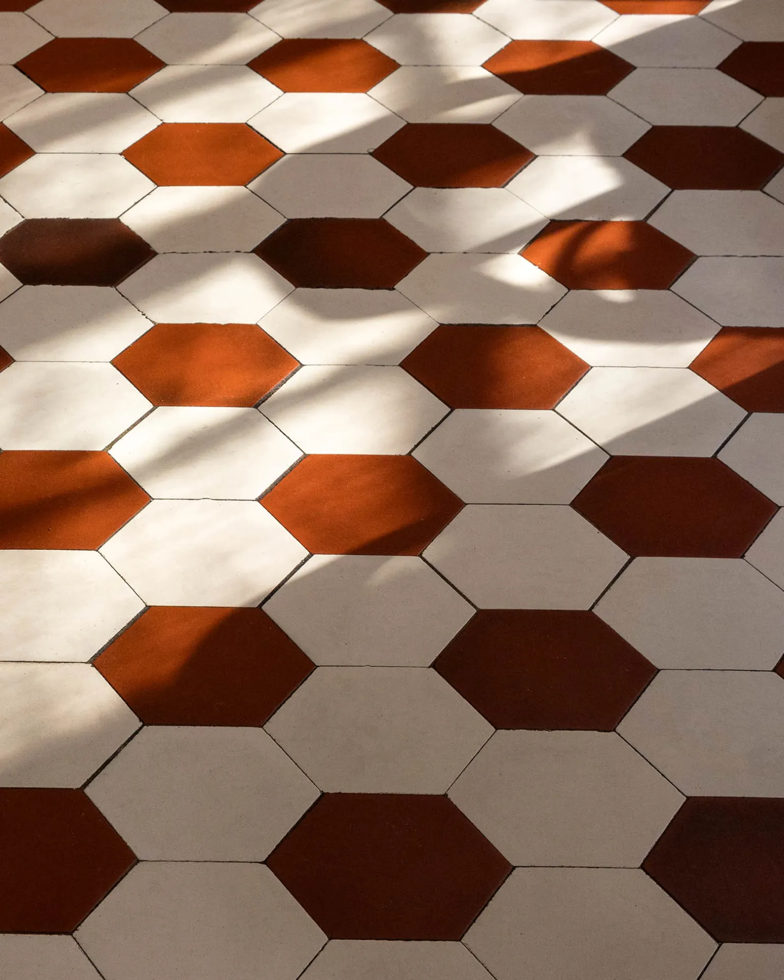 Hexagonklinker - 15 x 15 cm vit/röd