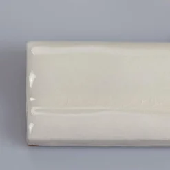 Kakel Mayfair - Krackelerad antikvit bröstlist 5 x 15 cm blank, lätt vågigt