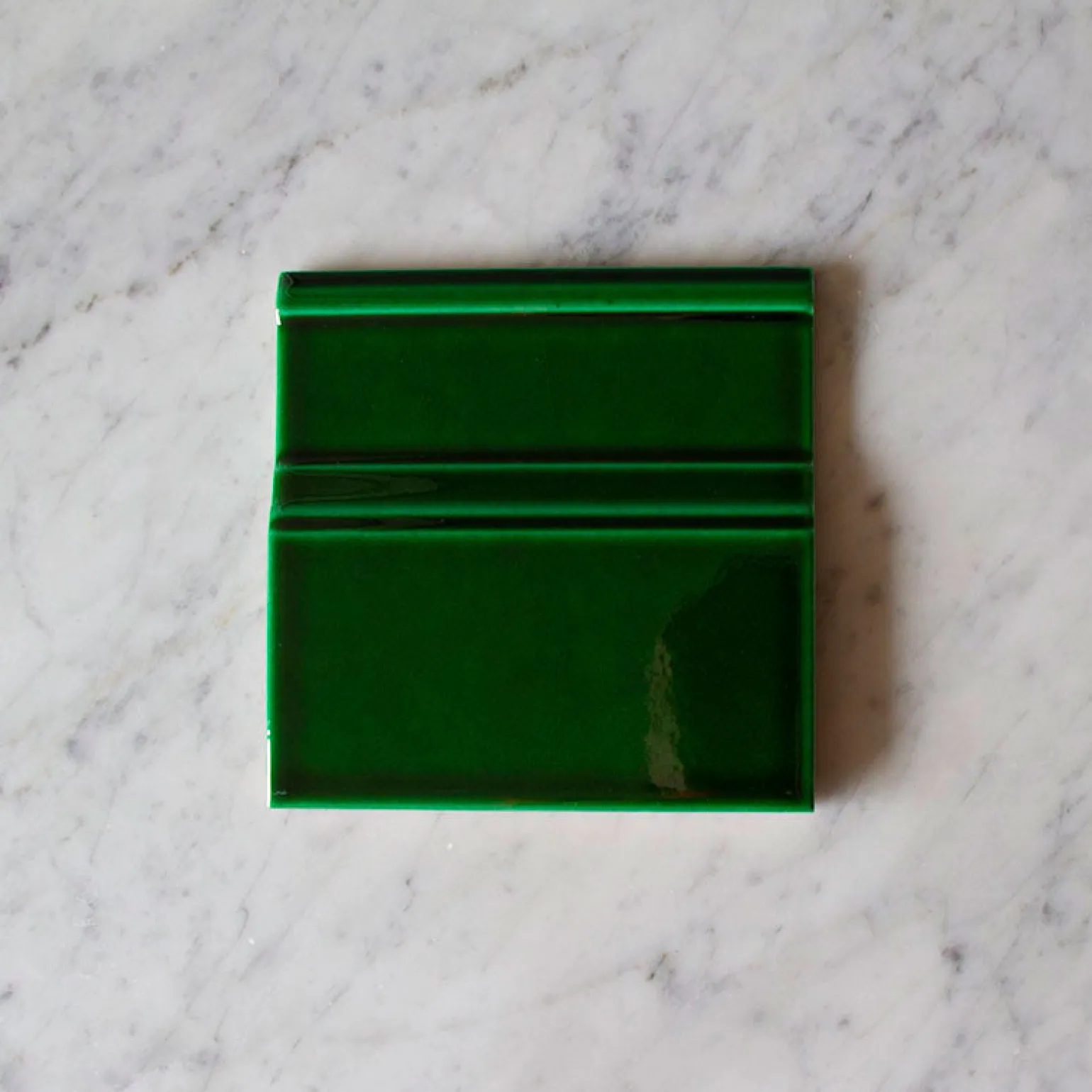 Kakel Victoria - Golvsockel list 15 x 15 cm buteljgrön