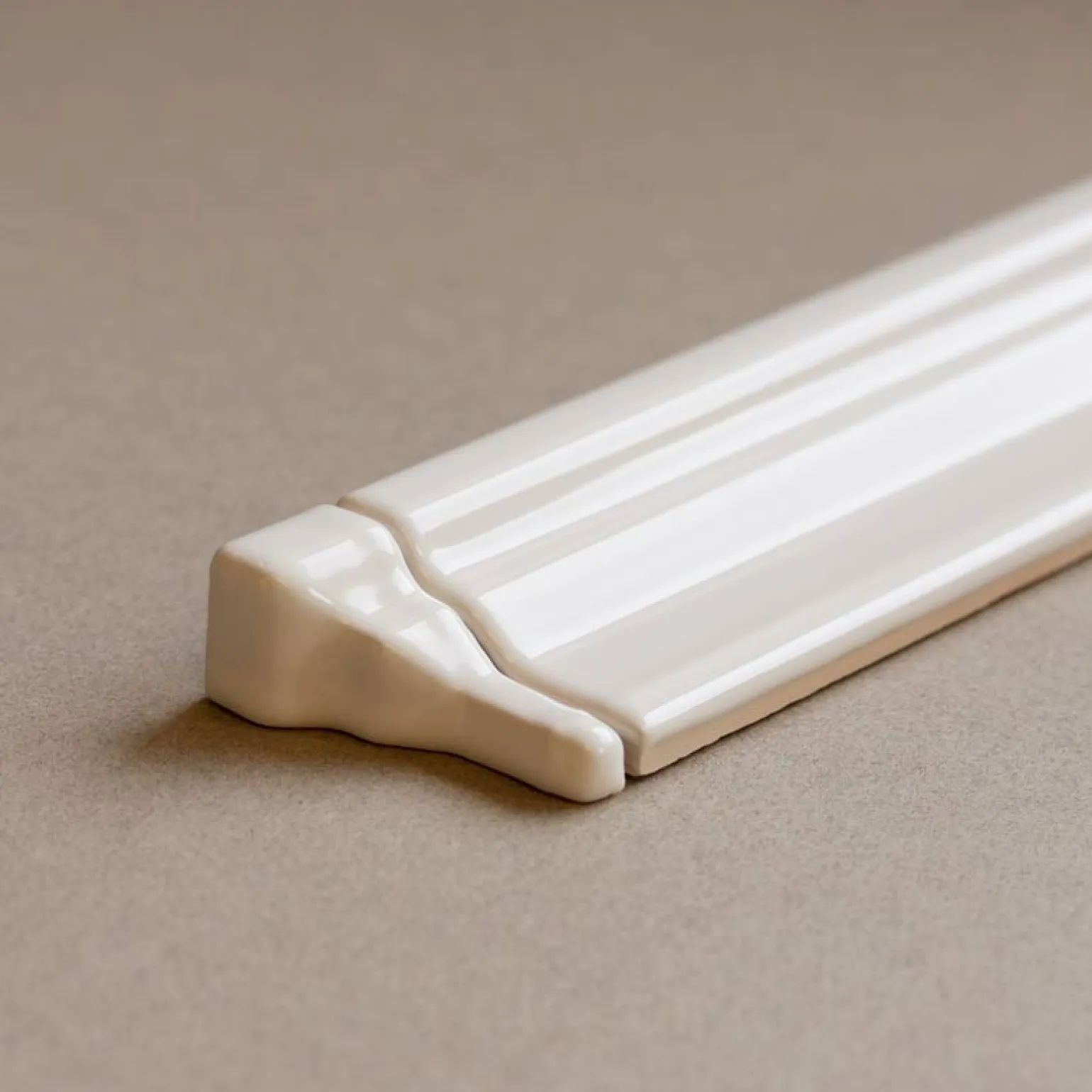Kakel Victoria - Hörnbit till bröstlist 5 x 20 cm klassisk - vit, blank