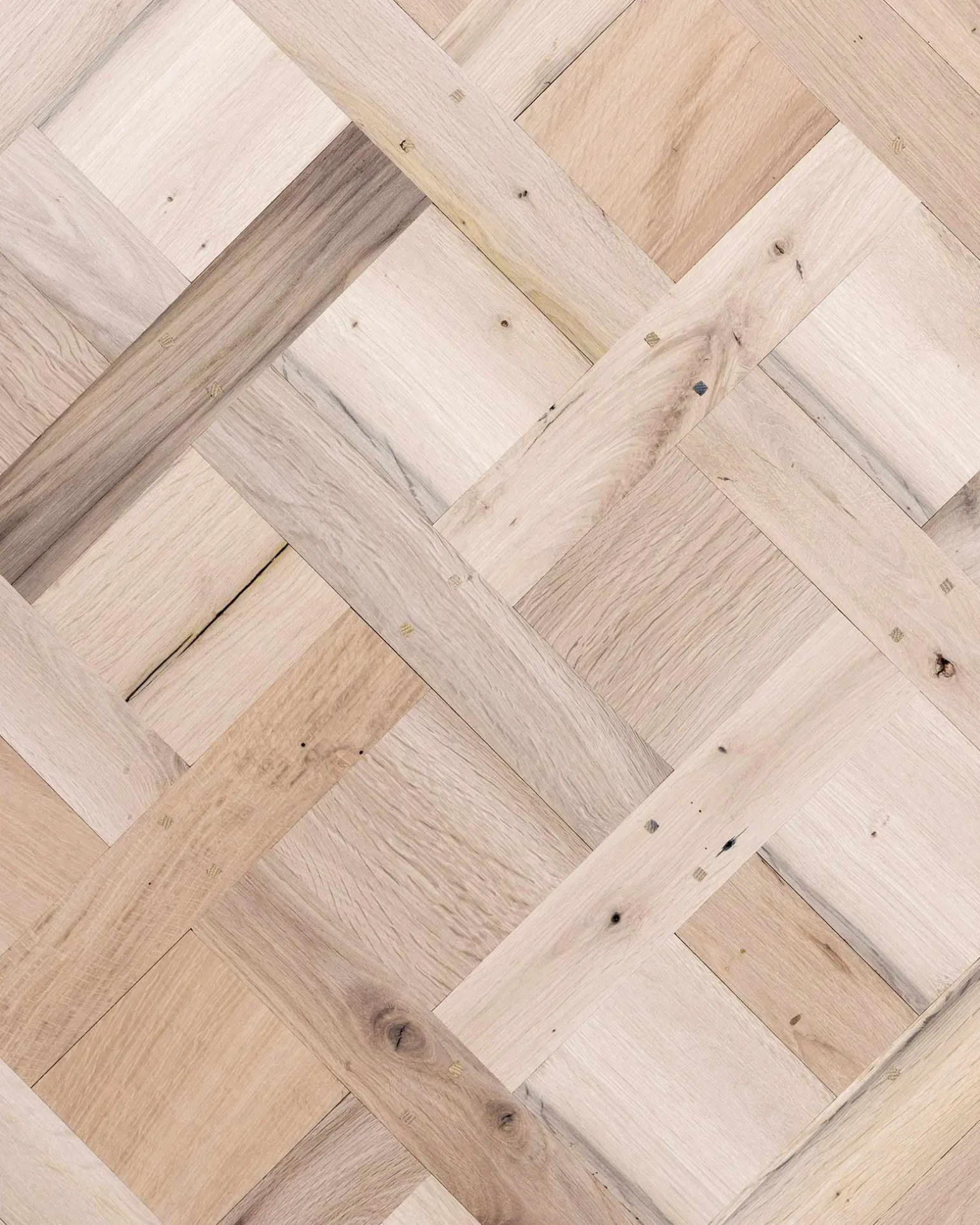 Panelgolv Versailles - Återvunnen antik ek 23x1000x1000 mm