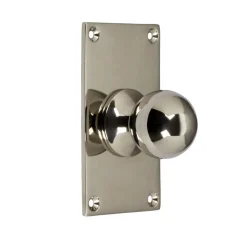 Rund knopp med bottenplatta - Nickel 40 x 70 mm