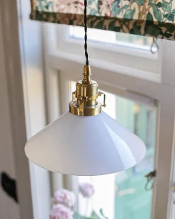 Taklampa - Skomakarsladd mässing, vit skärm 25 cm