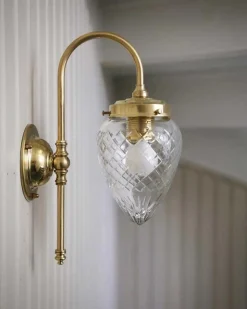 Vägglampa - Blomberg 80 mässing, droppe klarglas