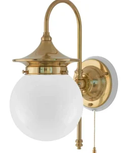 Vägglampa - Fryxell mässing, opalvit klot