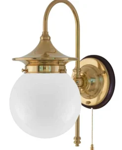 Vägglampa - Fryxell mässing, opalvit klot