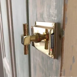 WC-regel rund - Toalettlås mässing