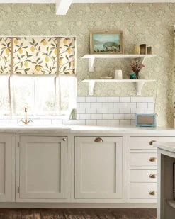William Morris & Co. Tapet - Apple honey gold