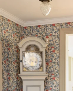 William Morris & Co. Tapet - Arbutus Woad/Russet