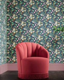 William Morris & Co. Tapet - Golden Lily Espresso