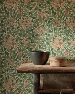 William Morris & Co. Tapet - Honeysuckle sky/burnt orange