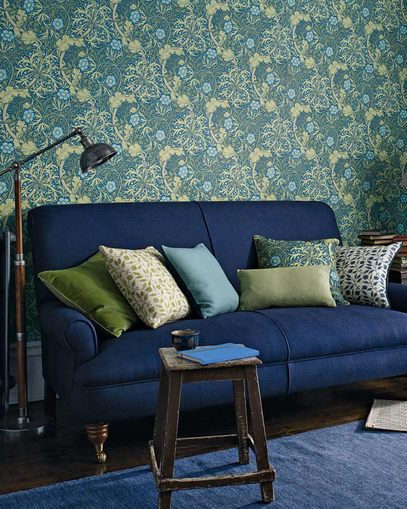 William Morris & Co. Tapet - Morris Seaweed Ink/Woad