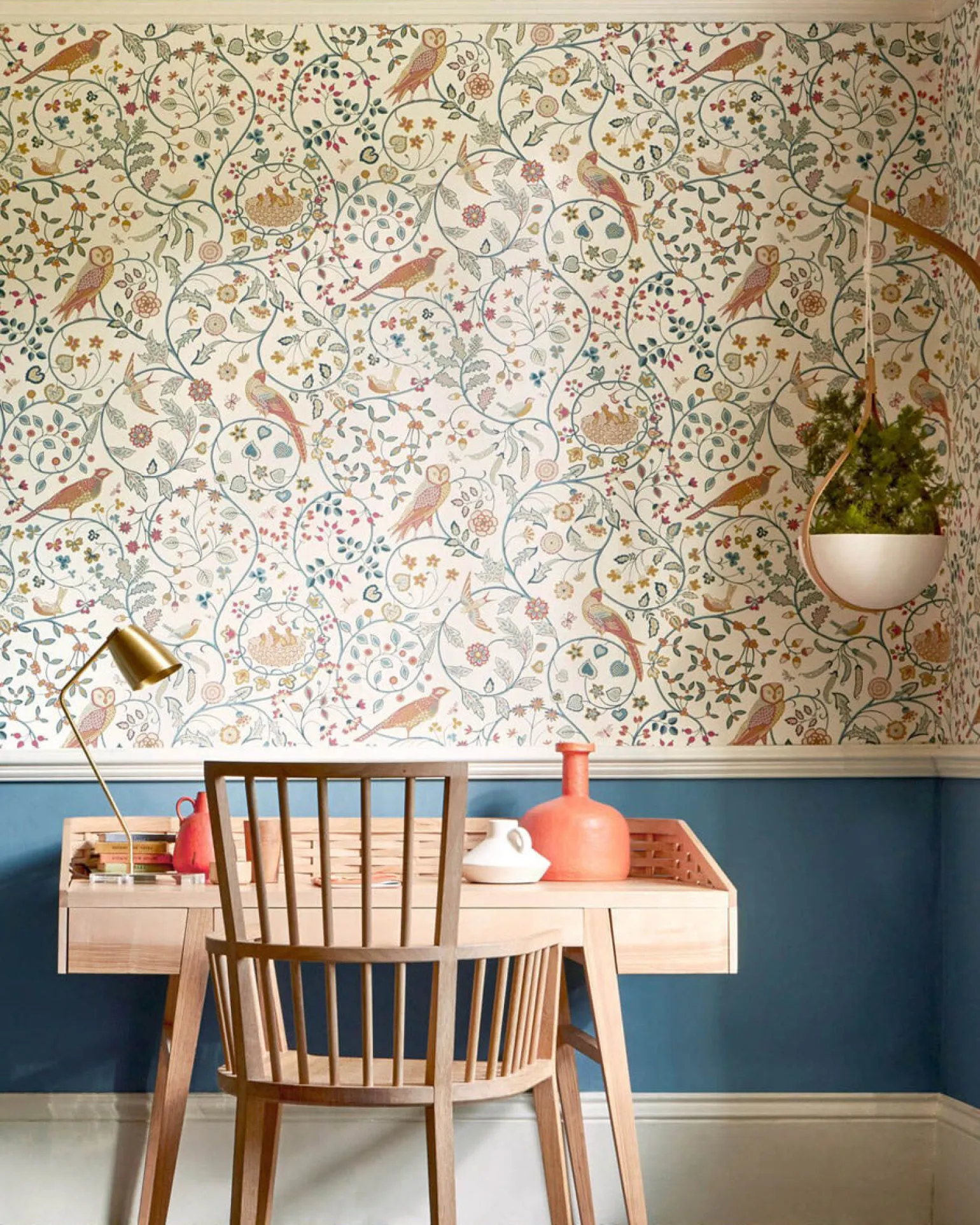 William Morris & Co. Tapet - Newill indigo saffron